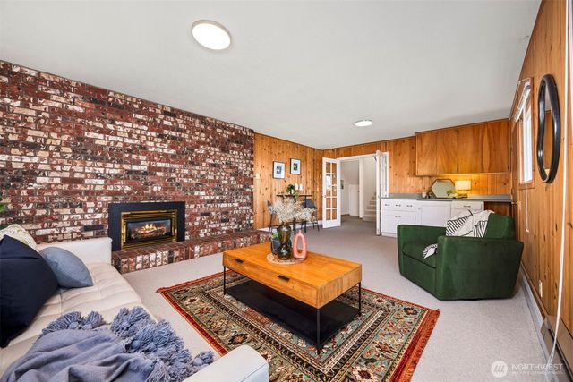 302 S Forest Street, Bellingham, WA 98225