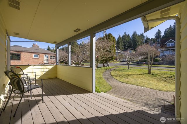 302 S Forest Street, Bellingham, WA 98225