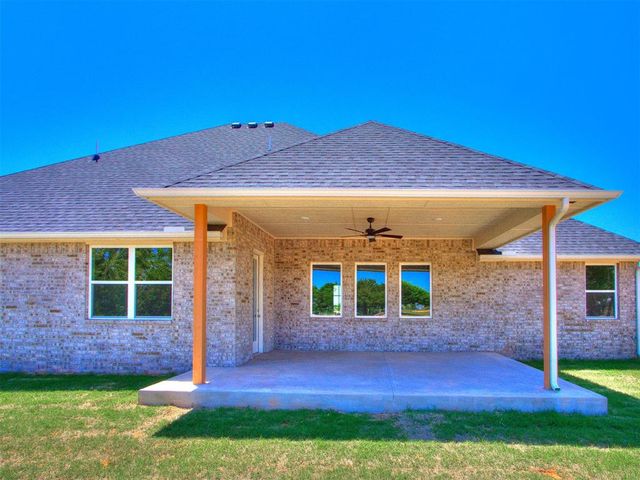 508 S Freedom Drive, Mustang, OK 73064