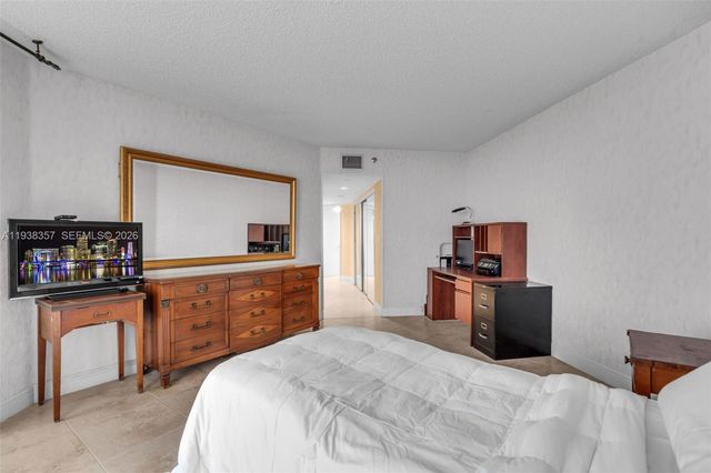 16485 Collins Ave 2235, Sunny Isles Beach, FL 33160