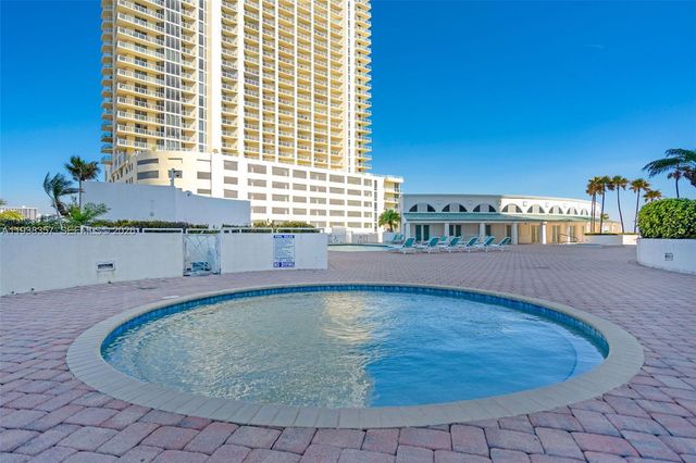 16485 Collins Ave 2235, Sunny Isles Beach, FL 33160