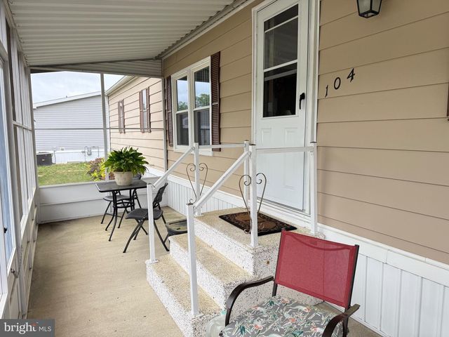 104 JASMINE LN, Williamstown, NJ 08094