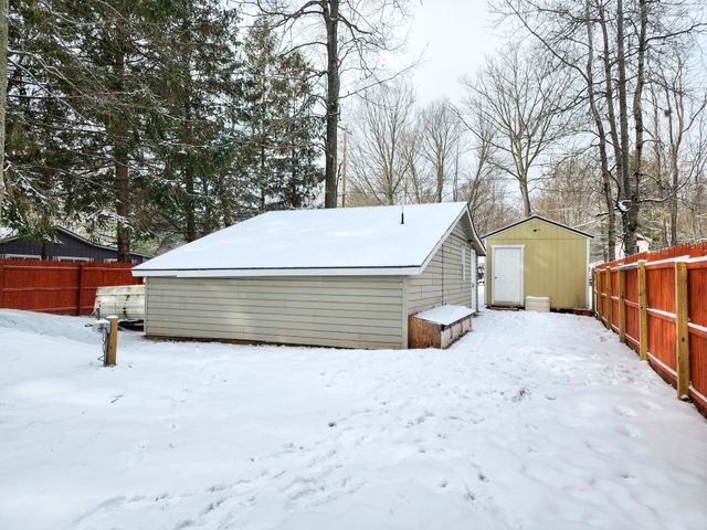 4896 Glenwood Drive, Harrison, MI 48625