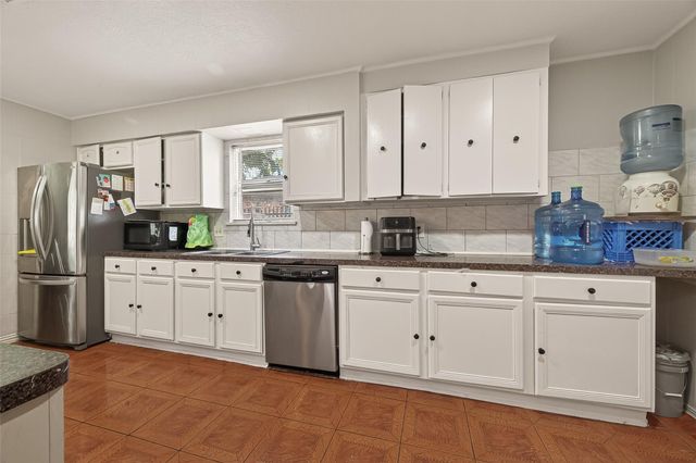 9030 Troulon Drive, Houston, TX 77036