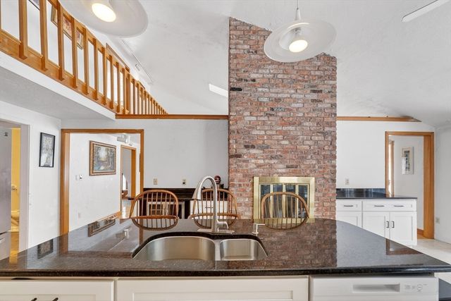 6 Smith Hill, Lincoln, MA 01773