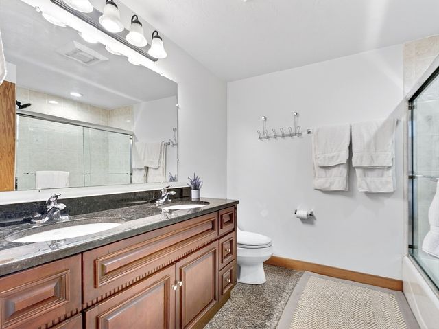 6 Smith Hill, Lincoln, MA 01773