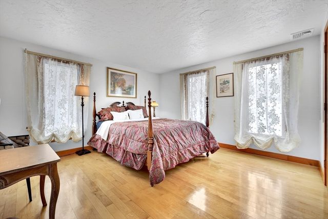 6 Smith Hill, Lincoln, MA 01773