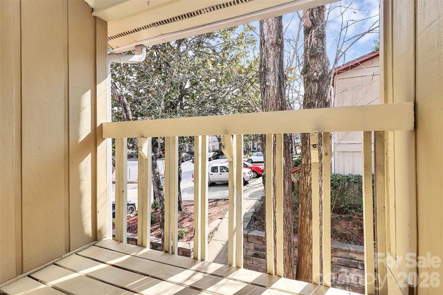 7931 Charter Oak Lane, Charlotte, NC 28226