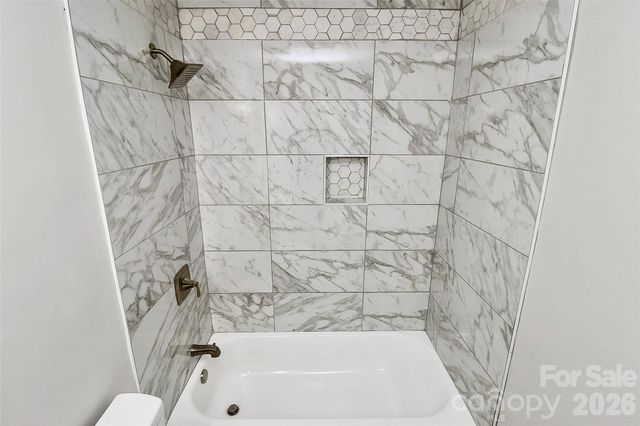 7931 Charter Oak Lane, Charlotte, NC 28226