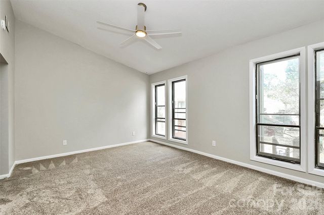 7931 Charter Oak Lane, Charlotte, NC 28226