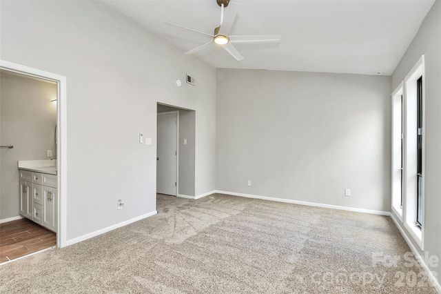 7931 Charter Oak Lane, Charlotte, NC 28226