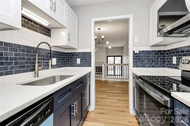 7931 Charter Oak Lane, Charlotte, NC 28226