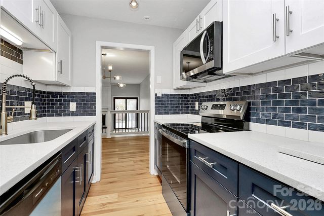 7931 Charter Oak Lane, Charlotte, NC 28226