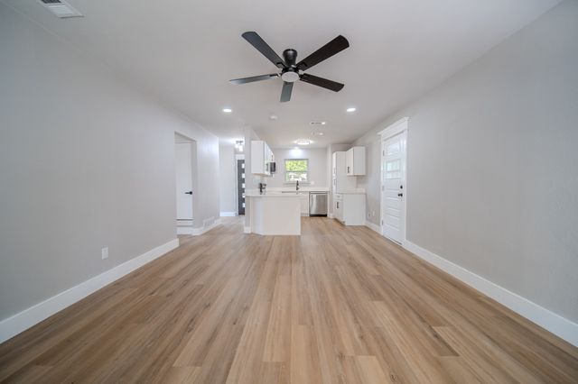 6320 Old Ox Road, Dallas, TX 75241
