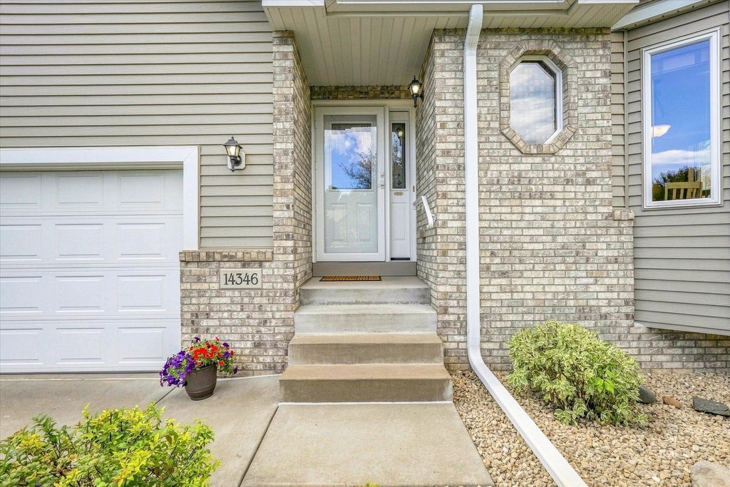 14346 Rochester Street NE, Ham Lake, MN 55304 — photo 3