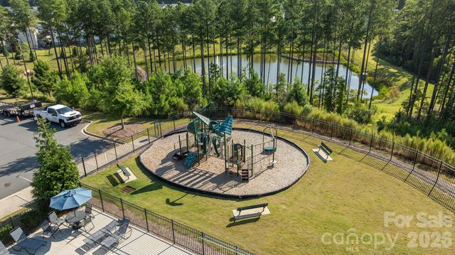 16124 Fieldstone Trace, Charlotte, NC 28278