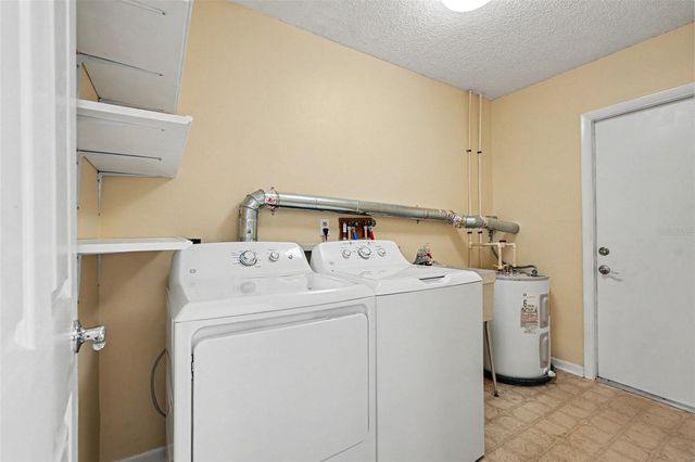 1501 NEW BEDFORD DRIVE, Sun City Center, FL 33573