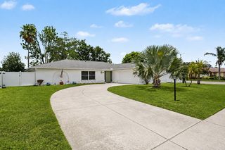 1501 NEW BEDFORD DRIVE, Sun City Center, FL 33573