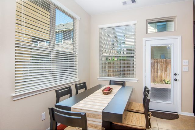 11 Cheswood Manor, The Woodlands, TX 77382