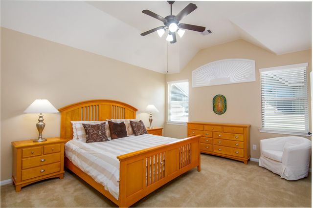 11 Cheswood Manor, The Woodlands, TX 77382