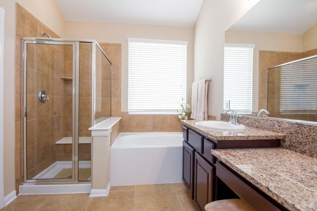 11 Cheswood Manor, The Woodlands, TX 77382