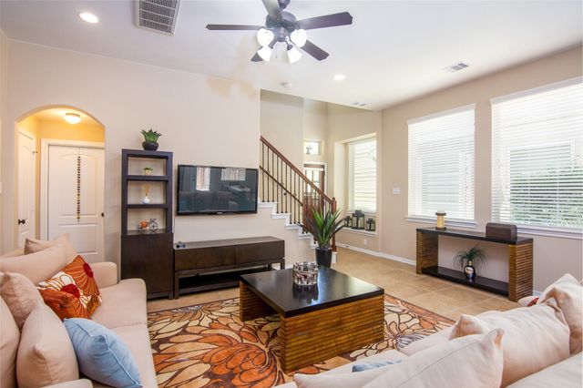 11 Cheswood Manor, The Woodlands, TX 77382