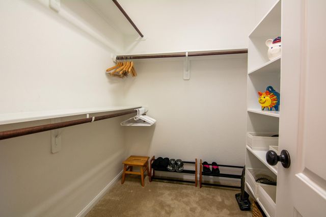 11 Cheswood Manor, The Woodlands, TX 77382