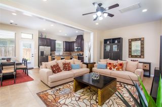 11 Cheswood Manor, The Woodlands, TX 77382