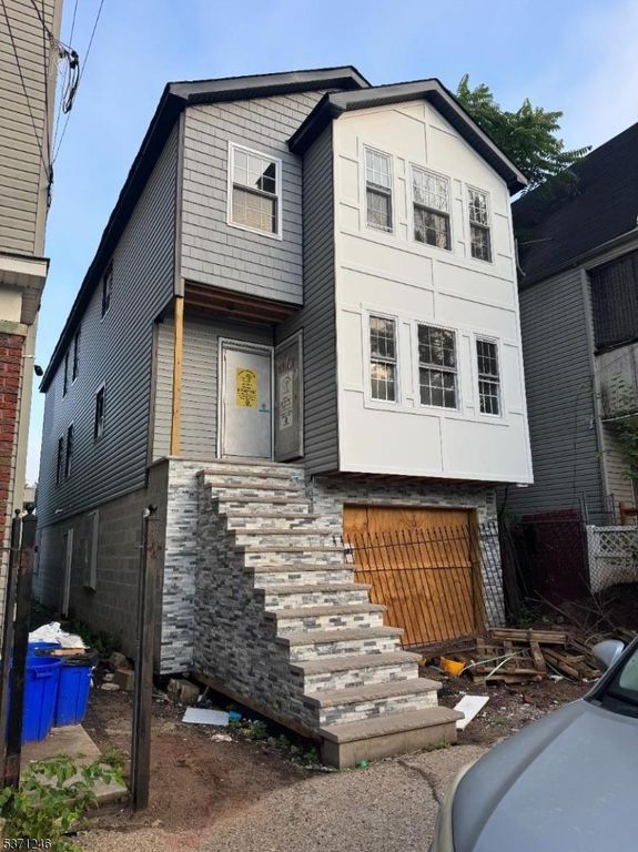 691 S 20Th St, Newark City, NJ 07103