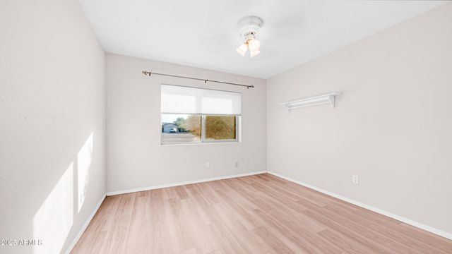 6608 W PHELPS Road, Glendale, AZ 85306