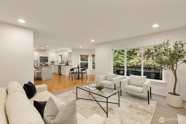 10108 186th Court NE, Redmond, WA 98052