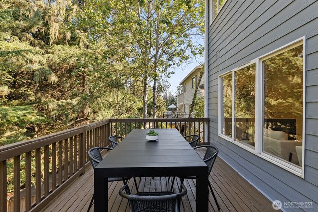 10108 186th Court NE, Redmond, WA 98052