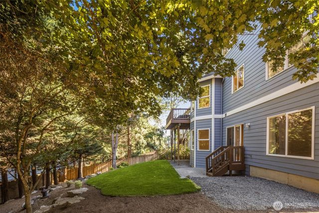 10108 186th Court NE, Redmond, WA 98052