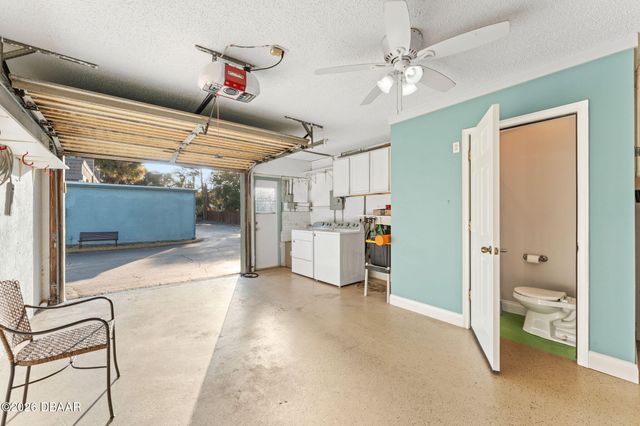 101 N Pine St Apt 2, New Smyrna Beach, FL 32169