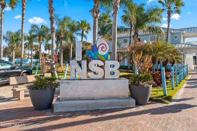 101 N Pine St Apt 2, New Smyrna Beach, FL 32169