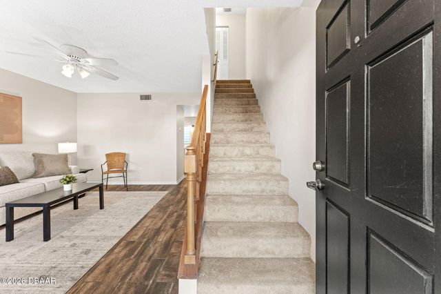 101 N Pine St Apt 2, New Smyrna Beach, FL 32169