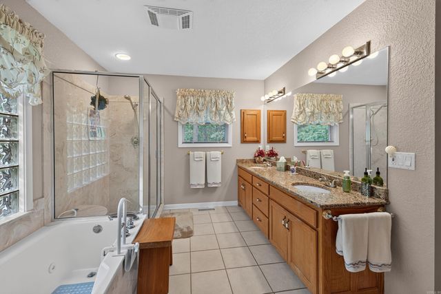 46 Galeon Way, Hot Springs Village, AR 71909