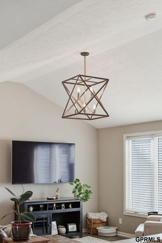 7620 Glynoaks Ct Court, Lincoln, NE 68516