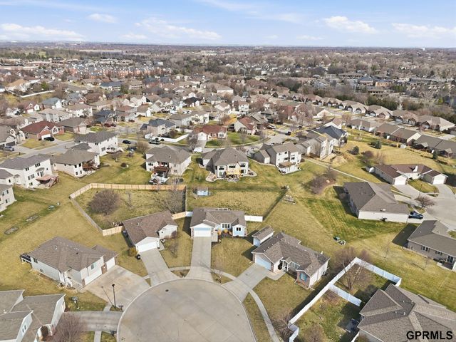 7620 Glynoaks Ct Court, Lincoln, NE 68516