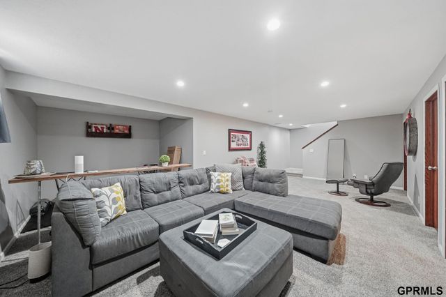 7620 Glynoaks Ct Court, Lincoln, NE 68516