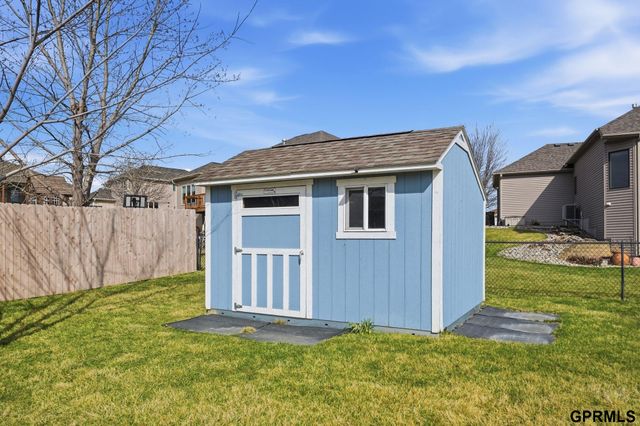 7620 Glynoaks Ct Court, Lincoln, NE 68516