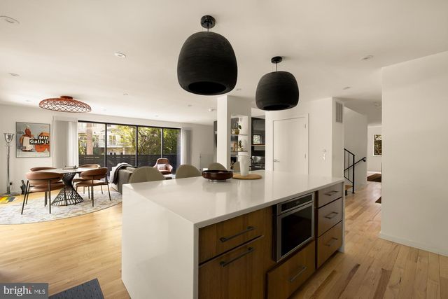 2710 BRANDYWINE ST NW, Washington, DC 20008