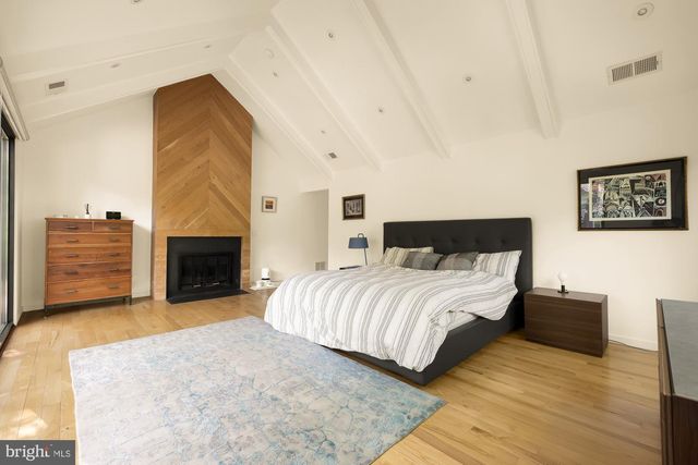 2710 BRANDYWINE ST NW, Washington, DC 20008