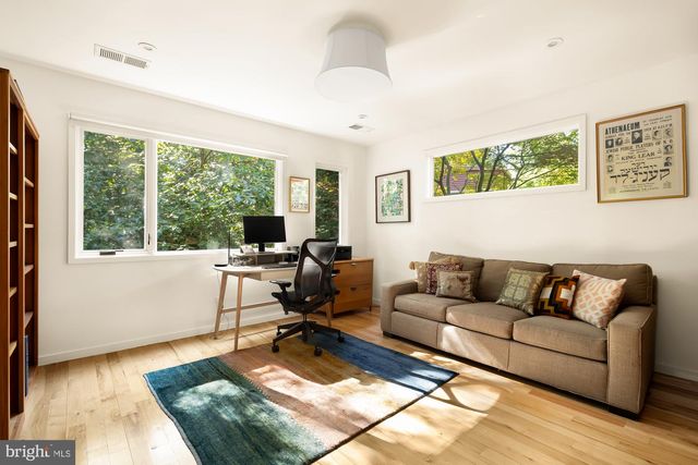 2710 BRANDYWINE ST NW, Washington, DC 20008