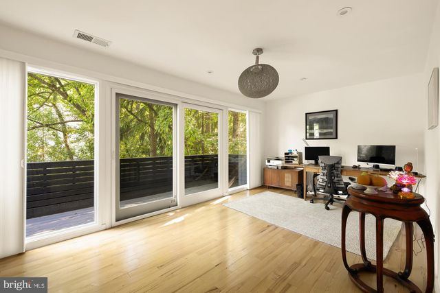 2710 BRANDYWINE ST NW, Washington, DC 20008