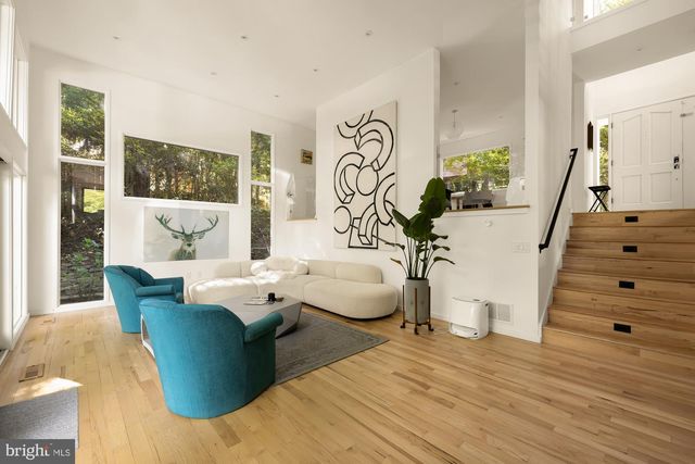 2710 BRANDYWINE ST NW, Washington, DC 20008