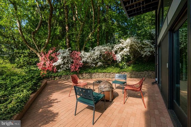 2710 BRANDYWINE ST NW, Washington, DC 20008