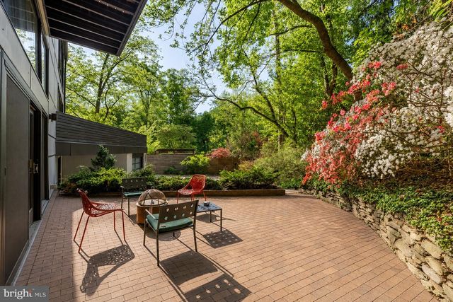 2710 BRANDYWINE ST NW, Washington, DC 20008