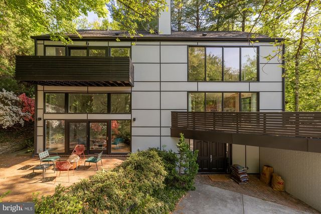 2710 BRANDYWINE ST NW, Washington, DC 20008