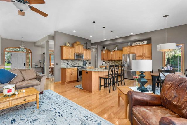 W14110 Crestview Drive, Prairie Du Sac, WI 53578